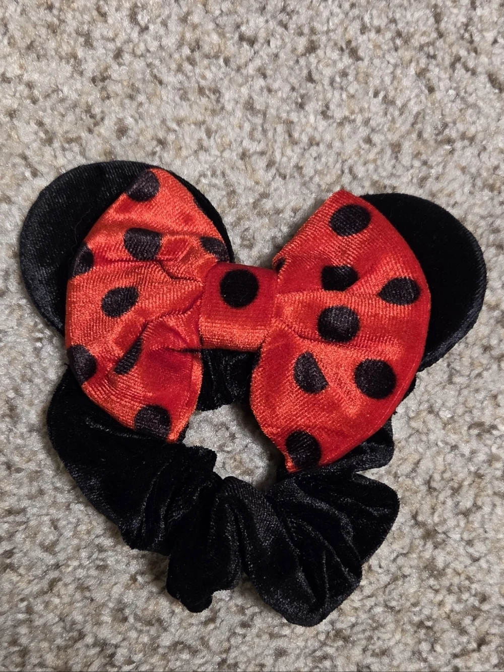 Disney Bundle 3 Minnie Mickey Ears Scrunchies Hair Bow Elastic Stretchy Vacation